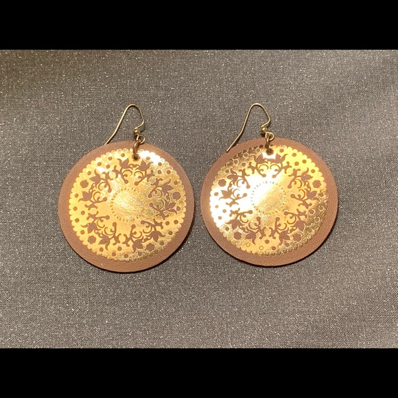 Earrings - Picture 1 of 1